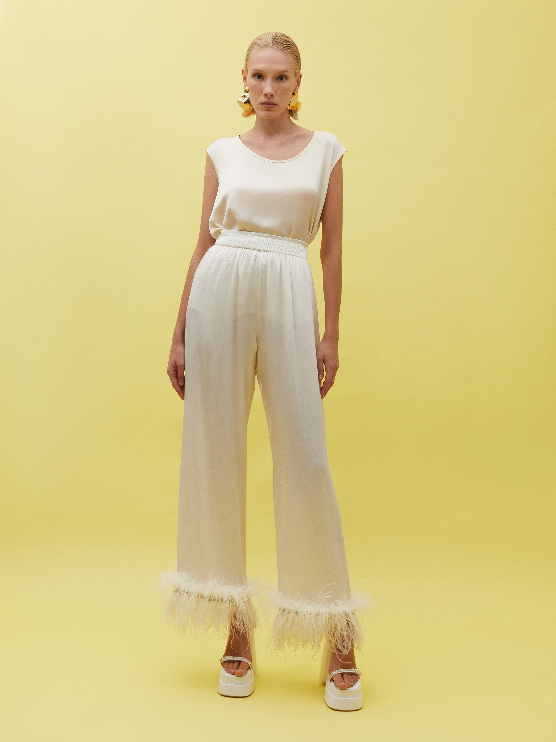 Feather Detailed Ecru Trousers