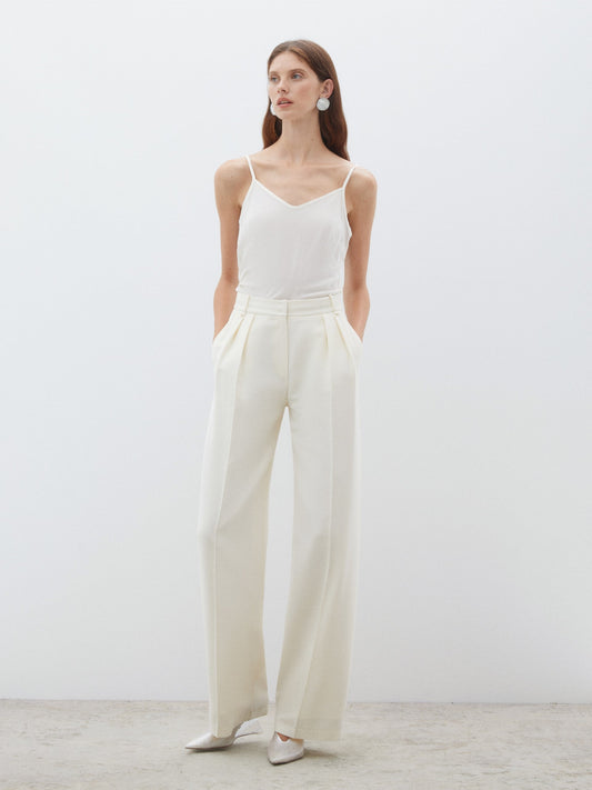 Ecru Trousers with Side Pockets and Pleat Detail