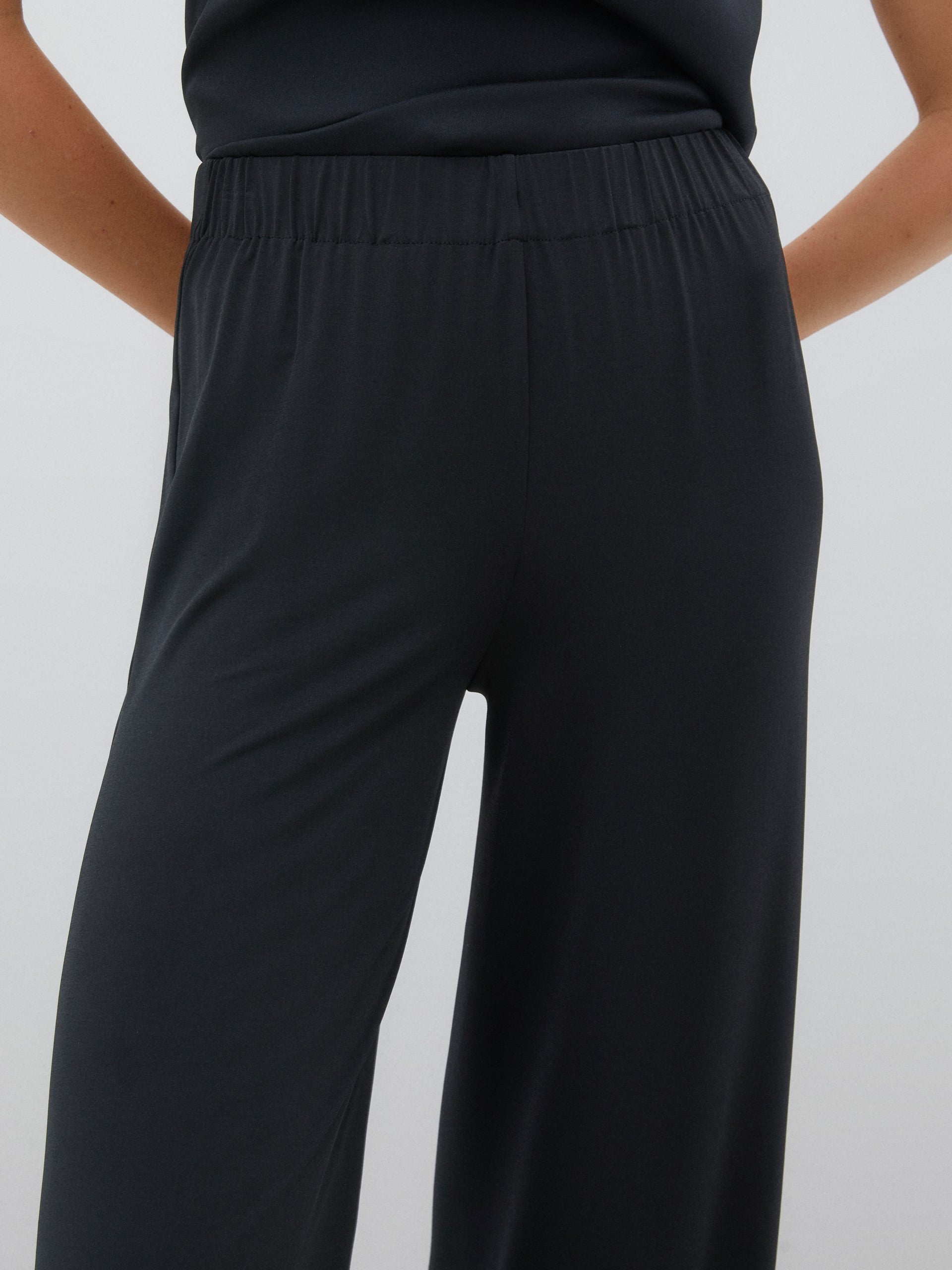 Waist Elastic Knit Trousers