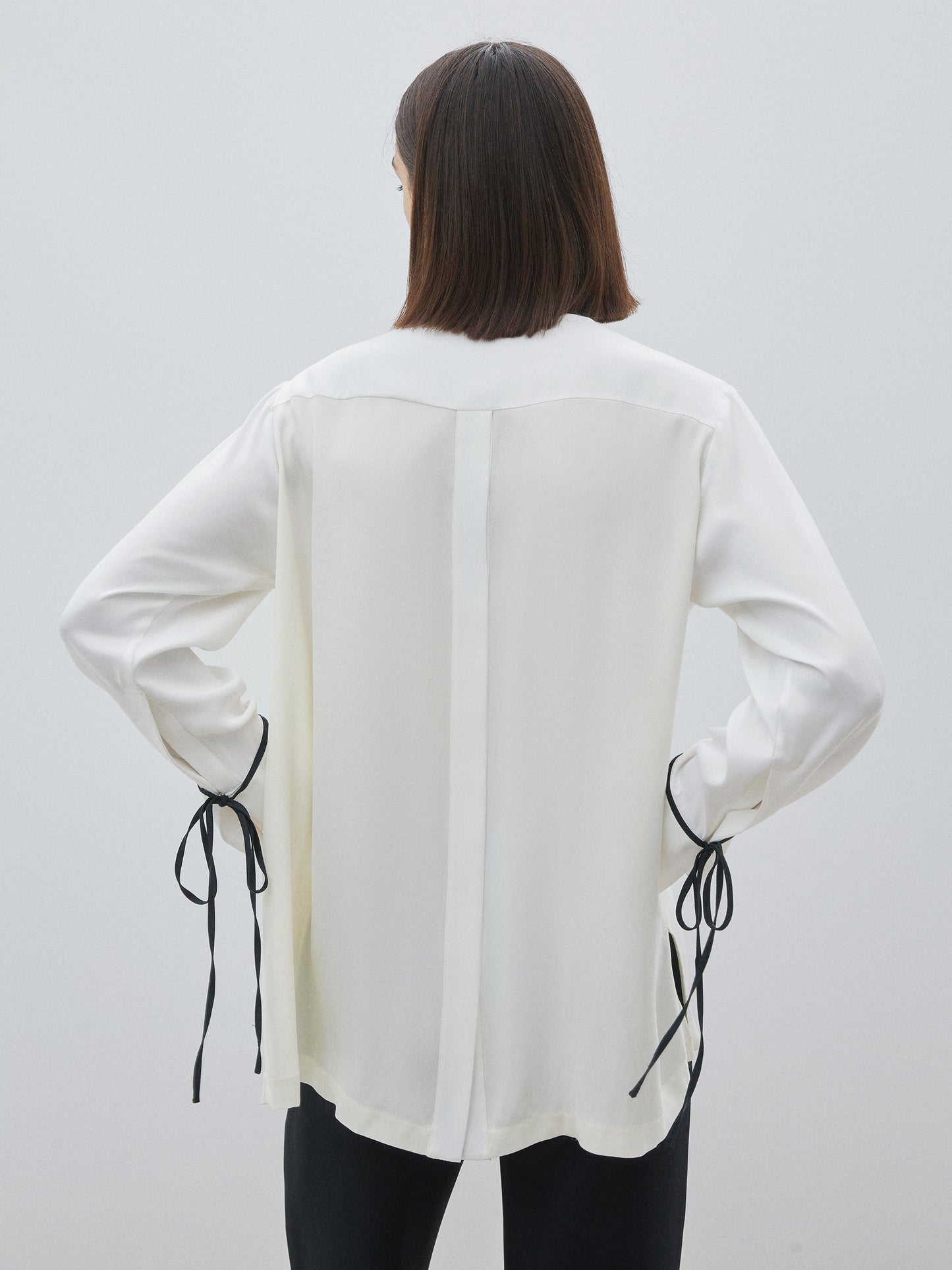 Contrast Piping Detailed Blouse